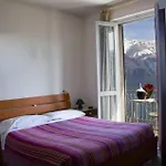 Mirabeau Hotel 3*
