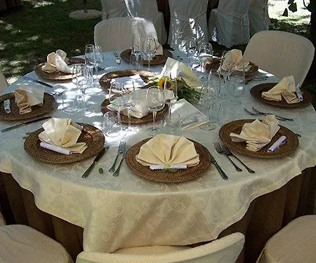Mirabeau Hotel 3*